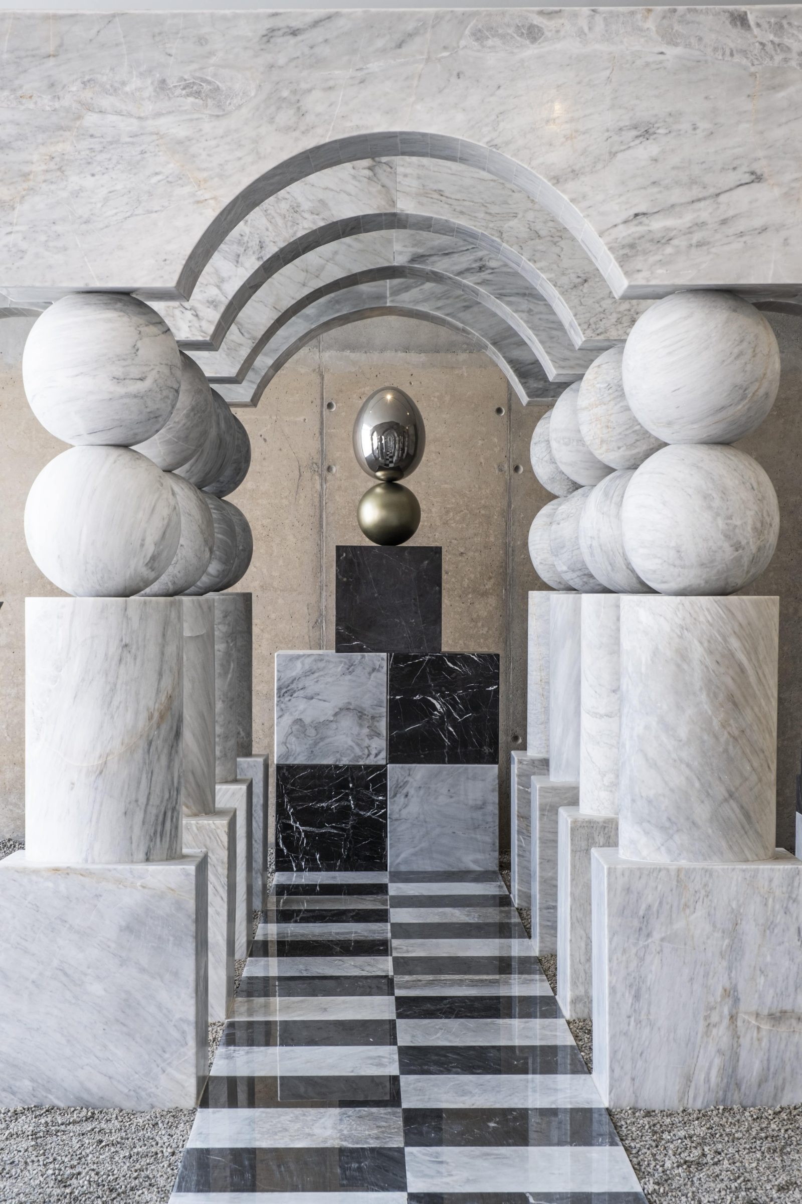 Doors of Perception, art by Pilar Zeta, 2023. Large-scale installation in marble, stainless steel and brass, Philia Gallery, Mexico City
