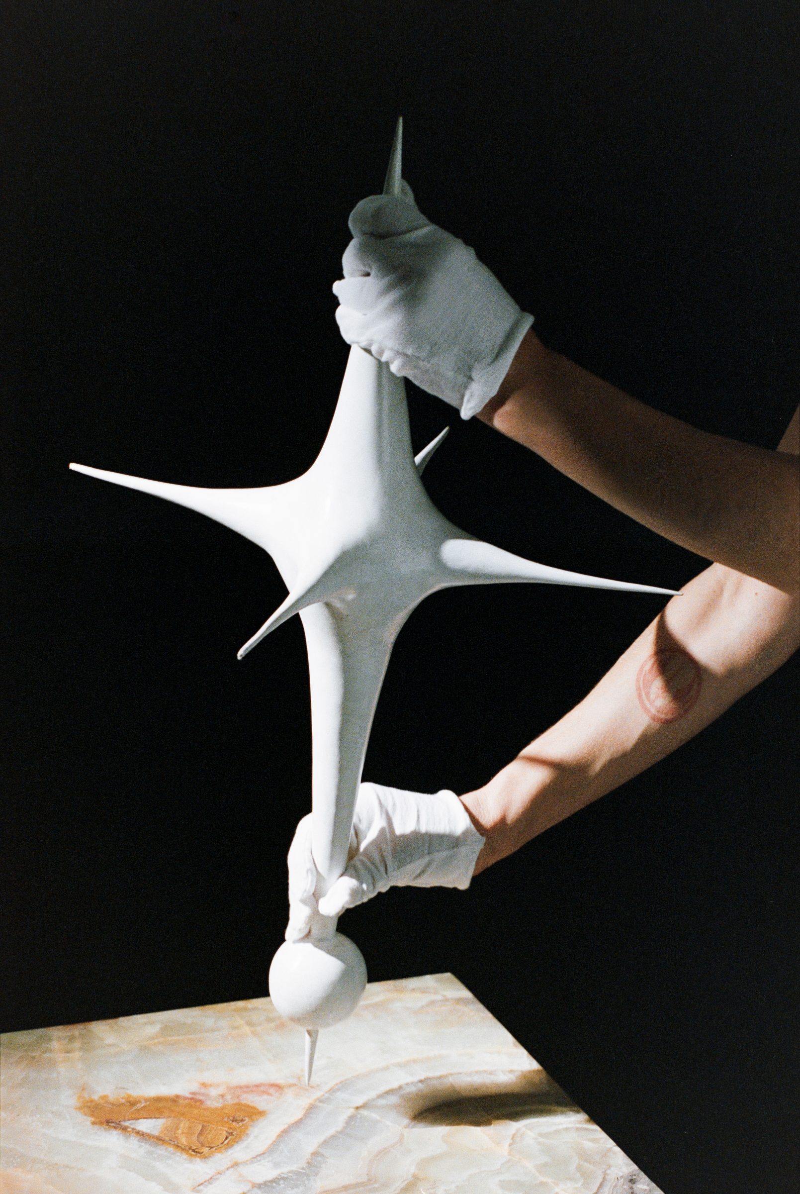 Harmonic Oscillator IVa, art by Pilar Zeta, white-patinated bronze, 2026. Photo: Alberto Pinto Mora