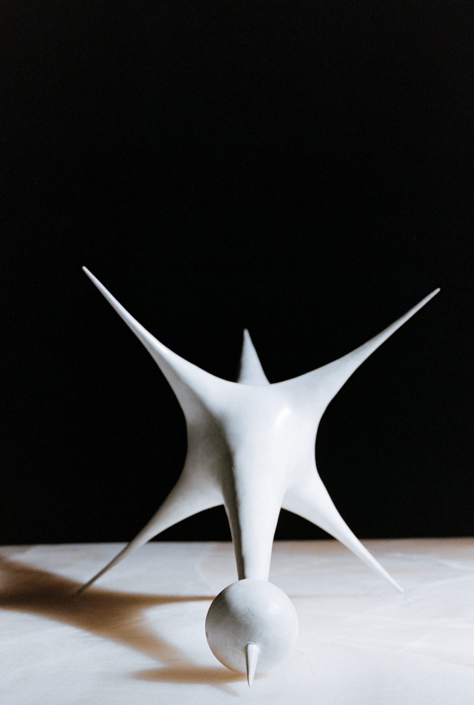 Harmonic Oscillator IVa, art by Pilar Zeta, white-patinated bronze, 2026. Photo: Alberto Pinto Mora