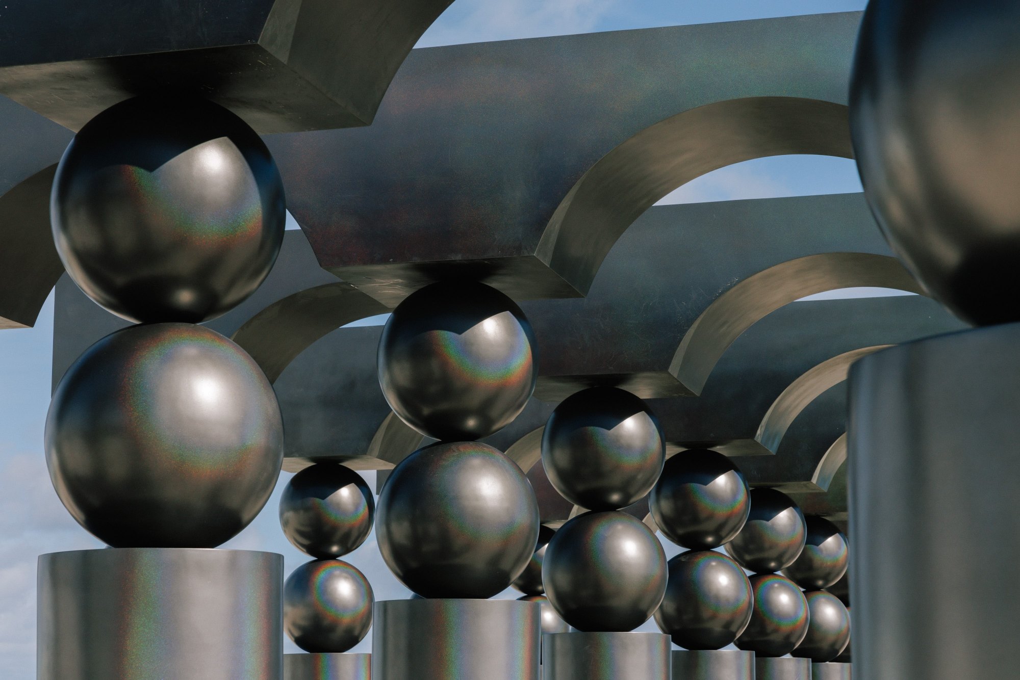 The Observer Effect, public art by Pilar Zeta, monumental portals in fiberglass and stainless steel, Miami Beach, 2025
